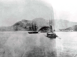 강화도조약 당시 부산항에 정박한 일본 군함