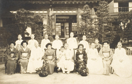 Wives of Korean high-ranking aristocrats with the Governor-General’s wife, Ms. Haruko, at Han Sangryong’s mansion, Gahoe-dong (town)