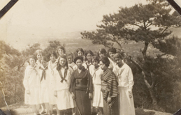 Western female students and Ms. Saito Haruko, wife of the Governor-General
