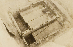 Arrangement of wooden coffin
