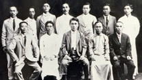 Members of the Interim Institute of Publication of Historical Records, established on June 17, 1919. First row from left: (unknown), Wu Seunggyu, Yi Gwangsu, Kim Dubong, Kim Byeongjo. Second row from left: Yi Wonik, Jang Bung, (unknown), Ahn Changho, Kim Yeoje, Kim Hongseo, Bak Hyeonhwan
