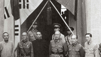 한국 광복군 총사령부 성립 전례식 후 한중 대표 기념 촬영. 왼쪽: ◯·이청천·김구·류치
