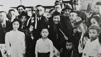 상해에 도착한 임시 정부 요인들(1945. 11. 5). 왼쪽: 김규식·조완구·김구·안미생·이시영