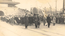 Crowd welcoming returning Korean Provisional Government figures (Seoul stadium, December 19, 1945)